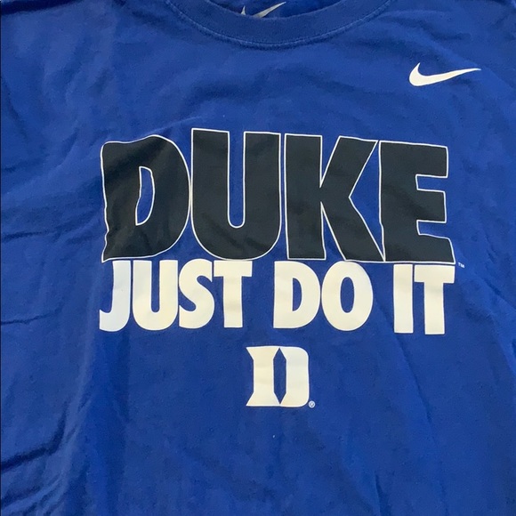 5 duke basketball t- shirts. - Picture 3 of 7